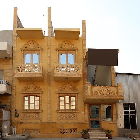 Oyo 10132 Hotel Regal Inn Jaisalmer Esterno foto